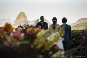 Casamento na Casa de Santa Teresa, casamento de dia, casamento criativo, noivas 2021, noivas 2022, casamento criativo, melhor fotógrafo de casamento rio de janeiro, vestido de noiva, decoração casamento de dia, clara Sampaio fotografia