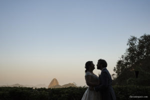 Casamento na Casa de Santa Teresa, casamento de dia, casamento criativo, noivas 2021, noivas 2022, casamento criativo, melhor fotógrafo de casamento rio de janeiro, vestido de noiva, decoração casamento de dia, clara Sampaio fotografia