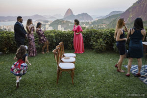 Casamento na Casa de Santa Teresa, casamento de dia, casamento criativo, noivas 2021, noivas 2022, casamento criativo, melhor fotógrafo de casamento rio de janeiro, vestido de noiva, decoração casamento de dia, clara Sampaio fotografia