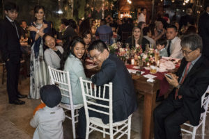 Casamento na Casa de Santa Teresa, casamento de dia, casamento criativo, noivas 2021, noivas 2022, casamento criativo, melhor fotógrafo de casamento rio de janeiro, vestido de noiva, decoração casamento de dia, clara Sampaio fotografia